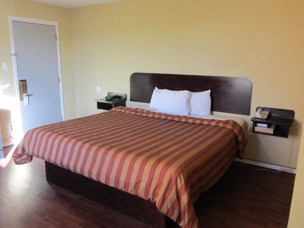 El Paso Inn Tx - Airport Room photo